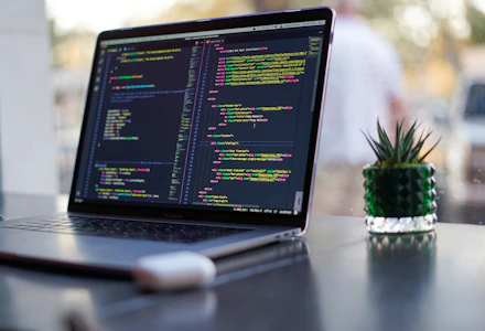Multi-display trading workstation nodes